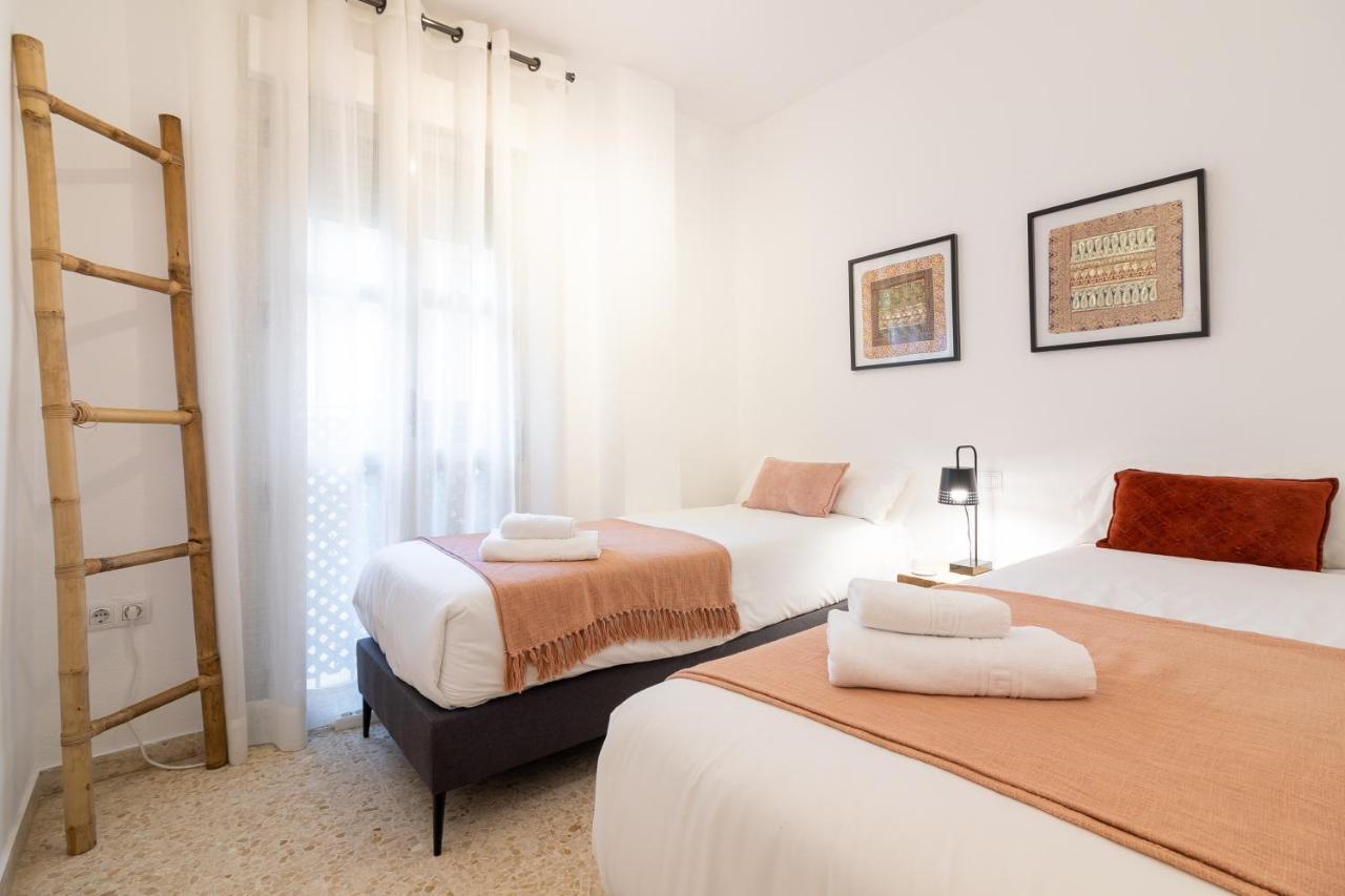 Апартаменты Malaga Center Flat Aventurero Boutique Экстерьер фото