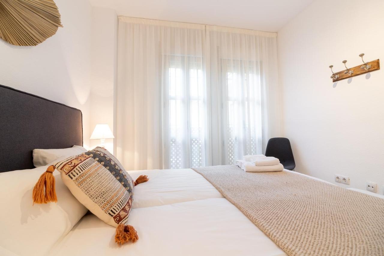 Апартаменты Malaga Center Flat Aventurero Boutique Экстерьер фото