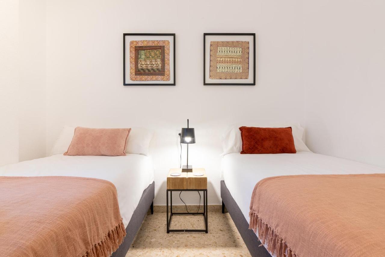 Апартаменты Malaga Center Flat Aventurero Boutique Экстерьер фото