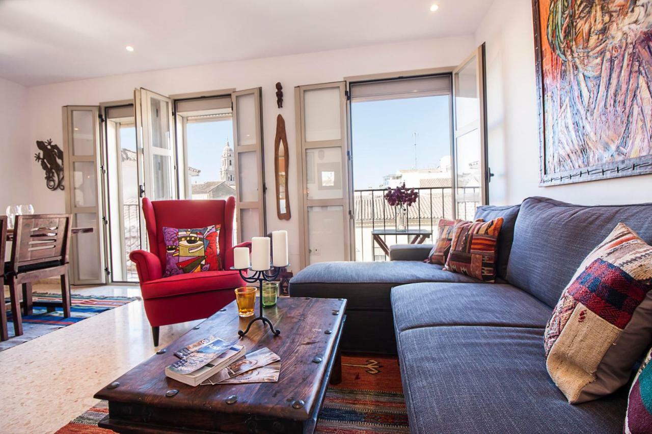 Апартаменты Malaga Center Flat Aventurero Boutique Экстерьер фото